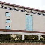 Solaris Hotel And Club