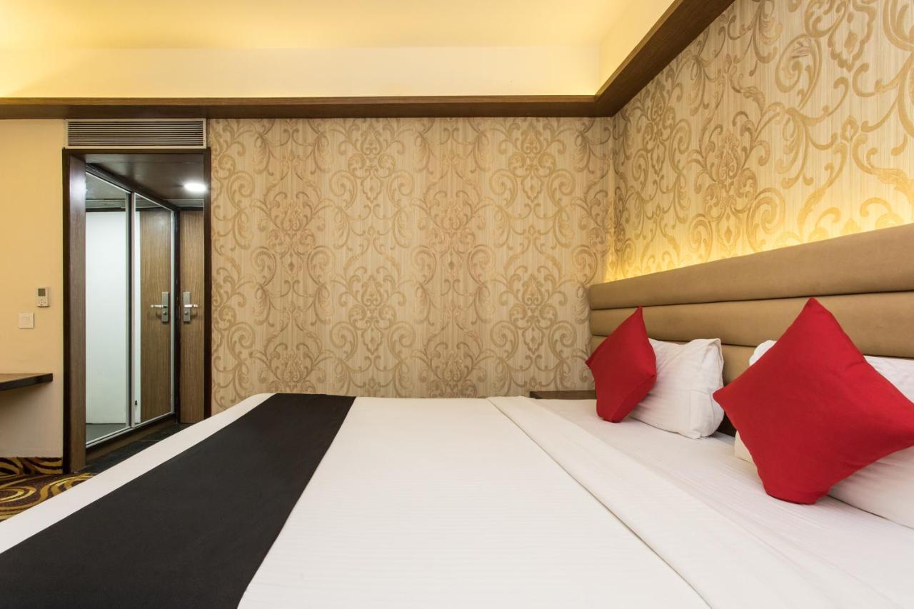 Hotel Solaris And Club Indore